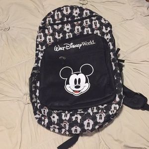 NWT Disney Park Mickey Mouse Backpack